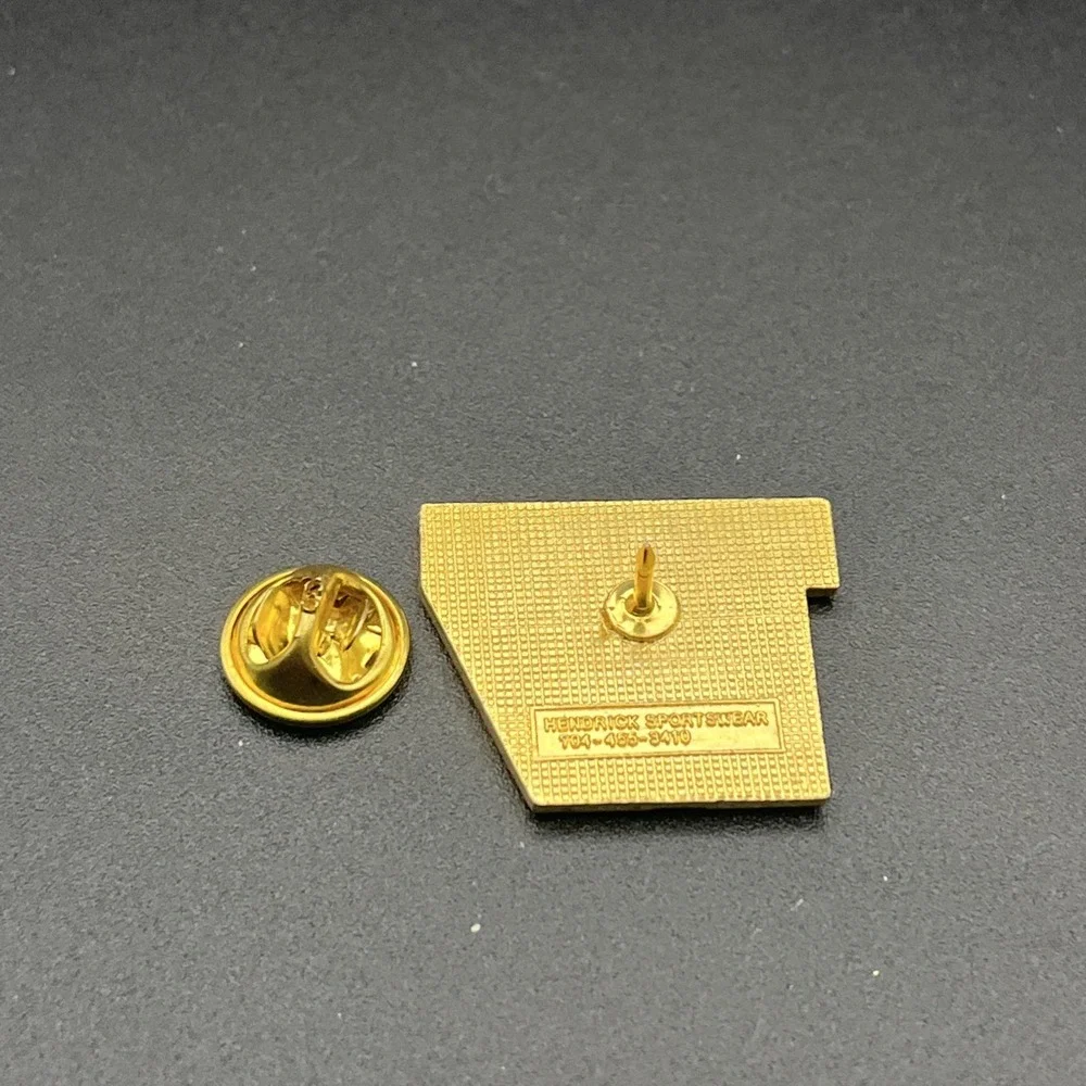 Darrell Waltrip #17 NASCAR Superflo Racing Sponsor Lapel‎ Hat Pin